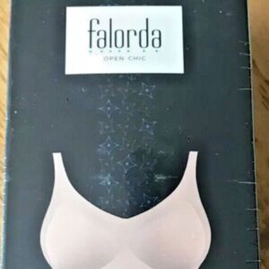 Falorda Open Chic wireless bra Size Medium New In Box